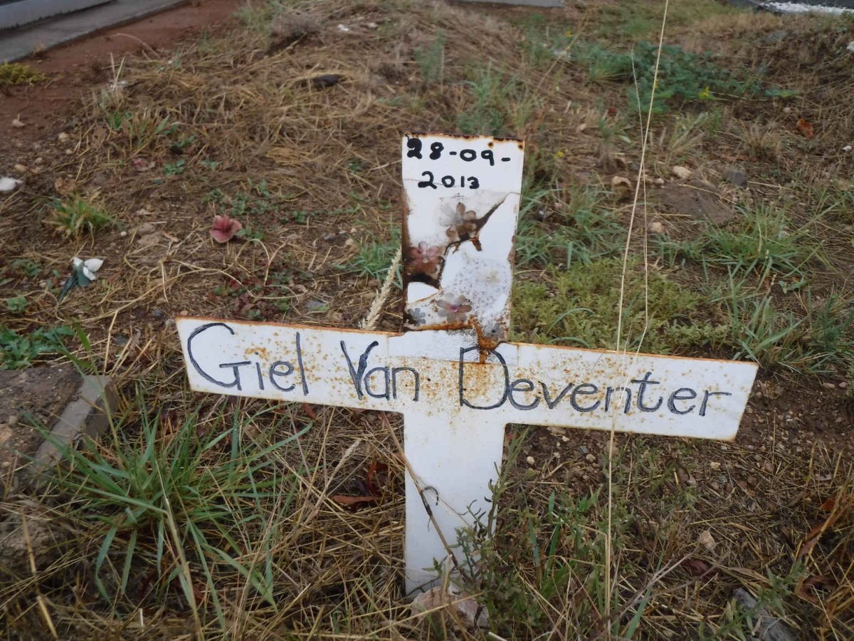 DEVENTER Giel, van -2013