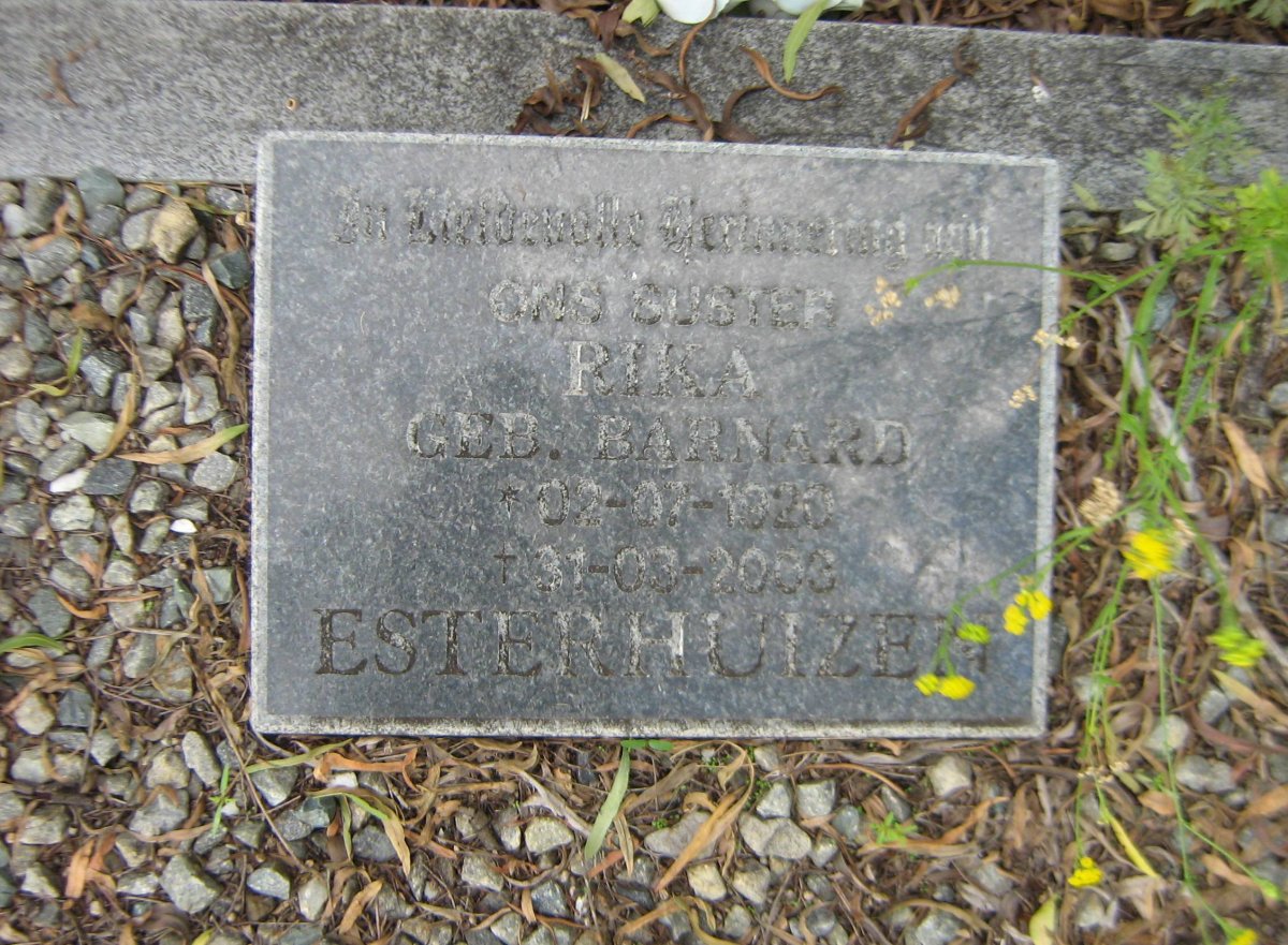 ESTERHUIZEN Rika nee BARNARD 1920-2003