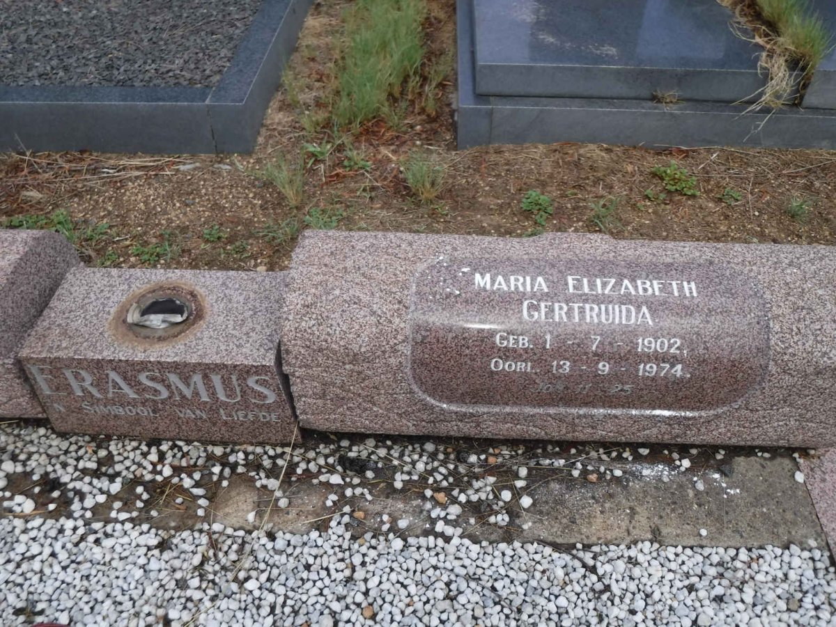 ERASMUS Adriaan Marthinus 1894-1982 &amp; Maria Elizabeth Gertruida 1902-1974 
