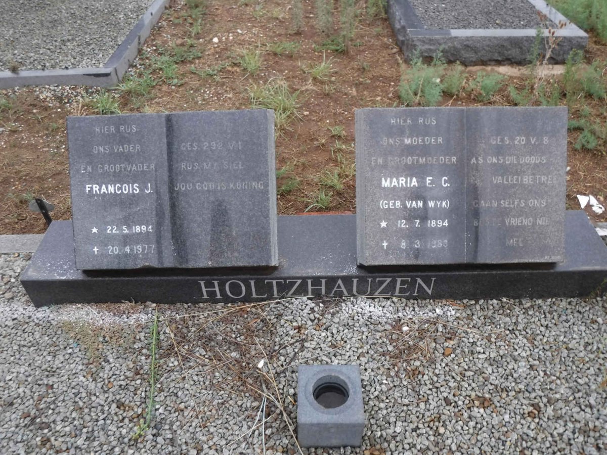 HOLTZHAUZEN Francois J. 1894-1977 &amp; Maria E.C. VAN WYK 1894-1983