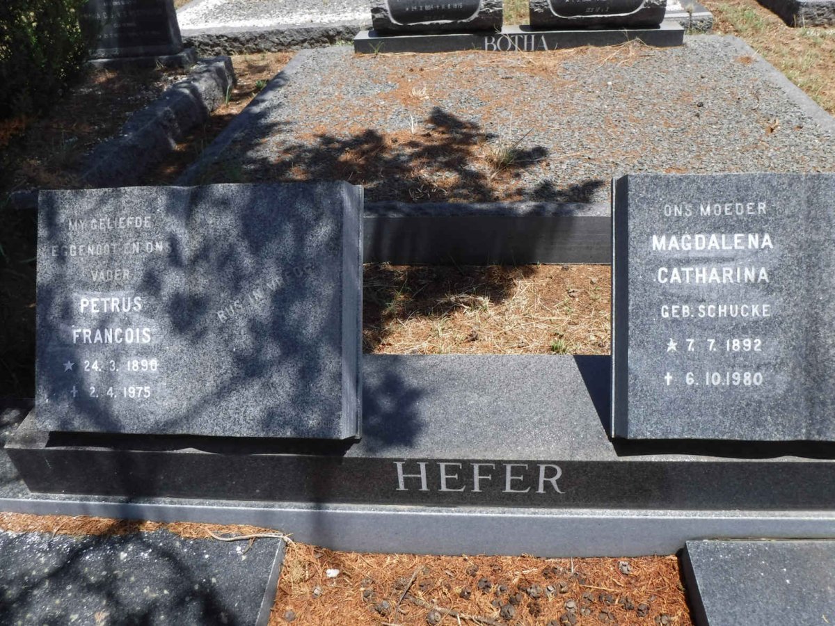 HEFER Petrus Francois 1890-1975 &amp; Magdalena Catharina SCHUCKE 1892-1980