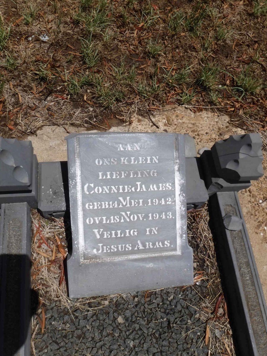 JAMES Connie 1942-1943