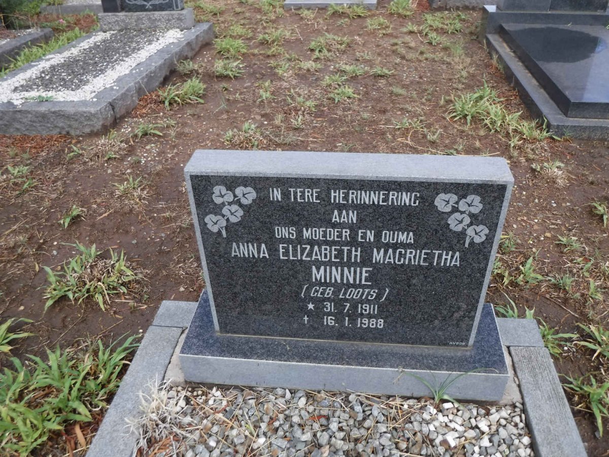 MINNIE Anna Elizabeth Magrietha nee LOOTS 1911-1988