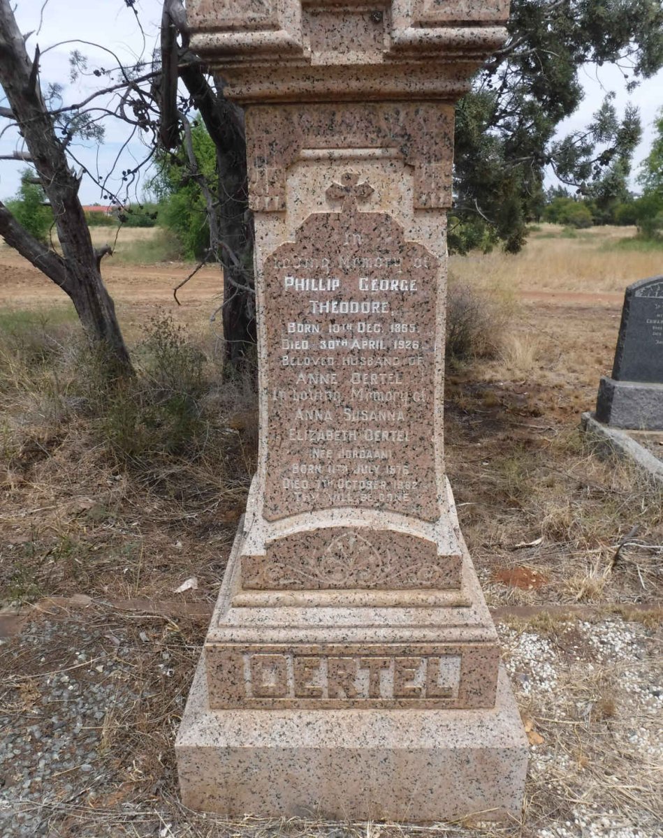 OERTEL Phillip George Theodore 1865-1926 &amp; Anna Susanna Elizabeth JORDAAN 1876-1962