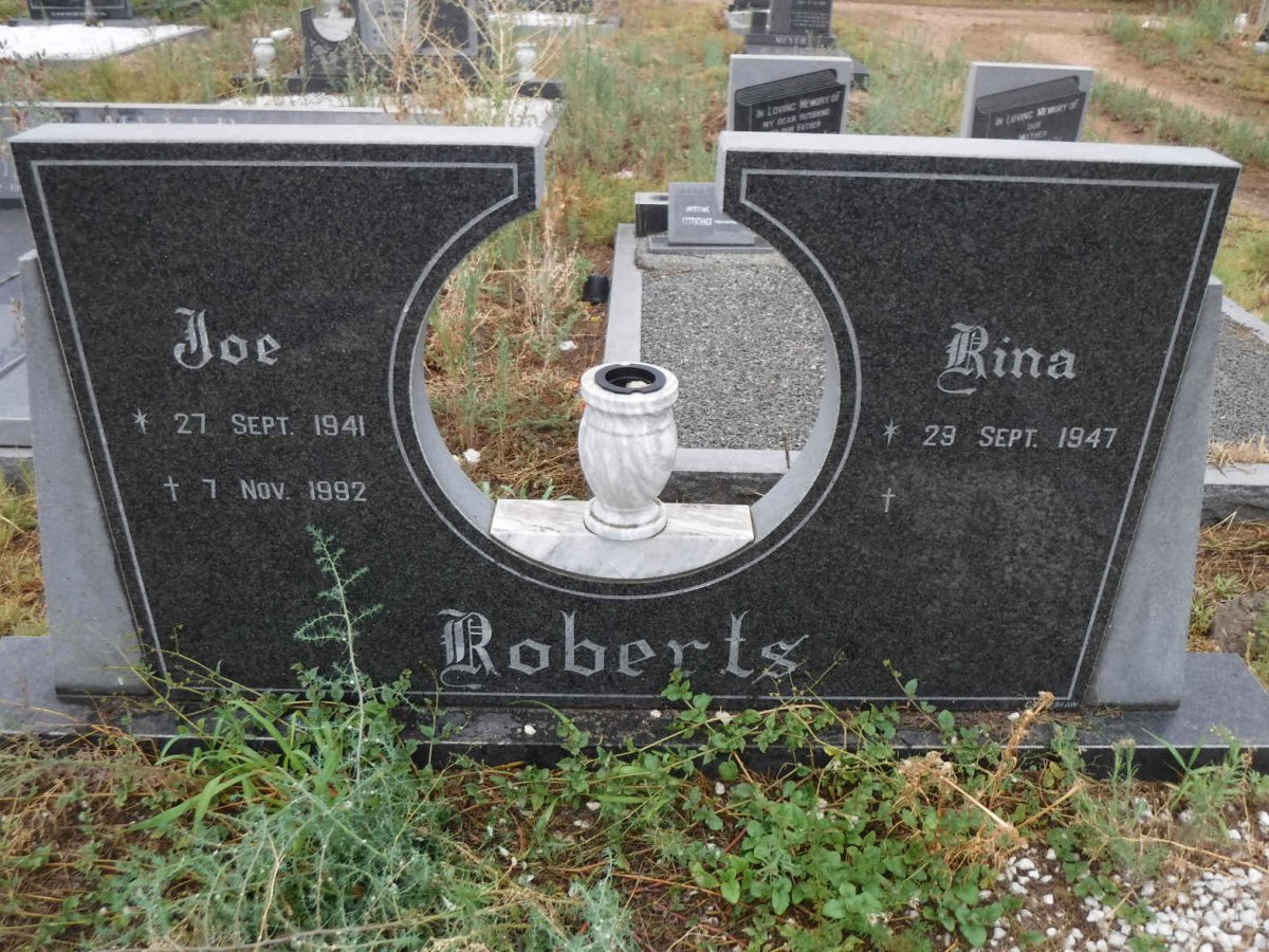 ROBERTS Joe 1941-1992 &amp; Rina 1947-