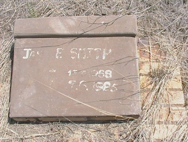 SMITH Jan E. 19?8-1985