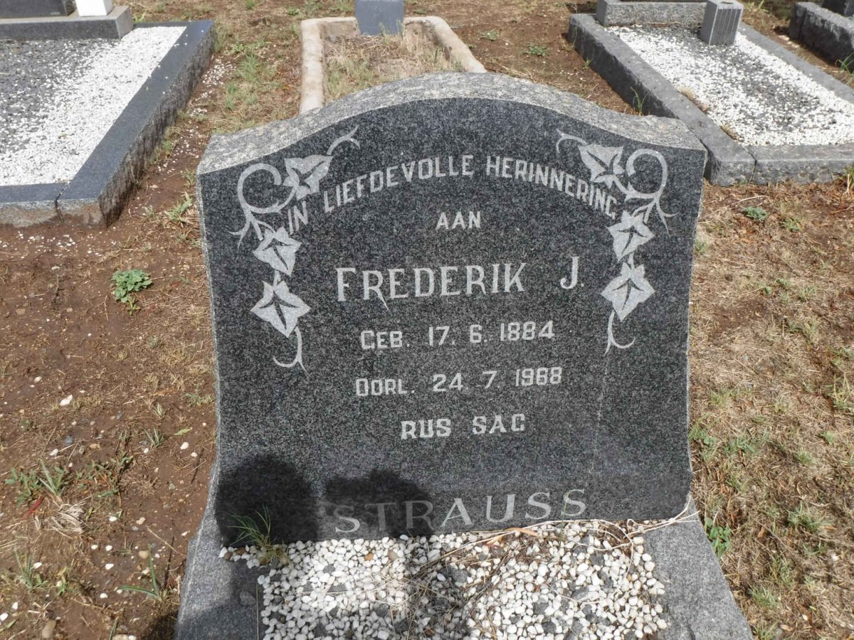 STRAUSS Frederik J. 1884-1968