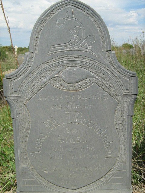 BEZUIDENHOUT Anna M. J. nee GRIESEL 1893-1937