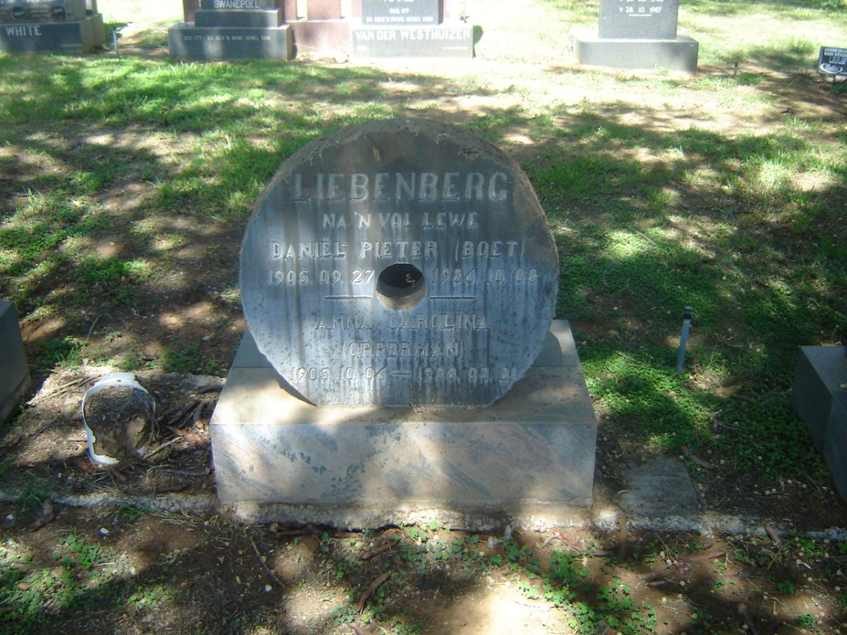 LIEBENBERG Daniel Pieter 1906-1986 &amp; Anna Carolina OPPERMAN 1905-1988