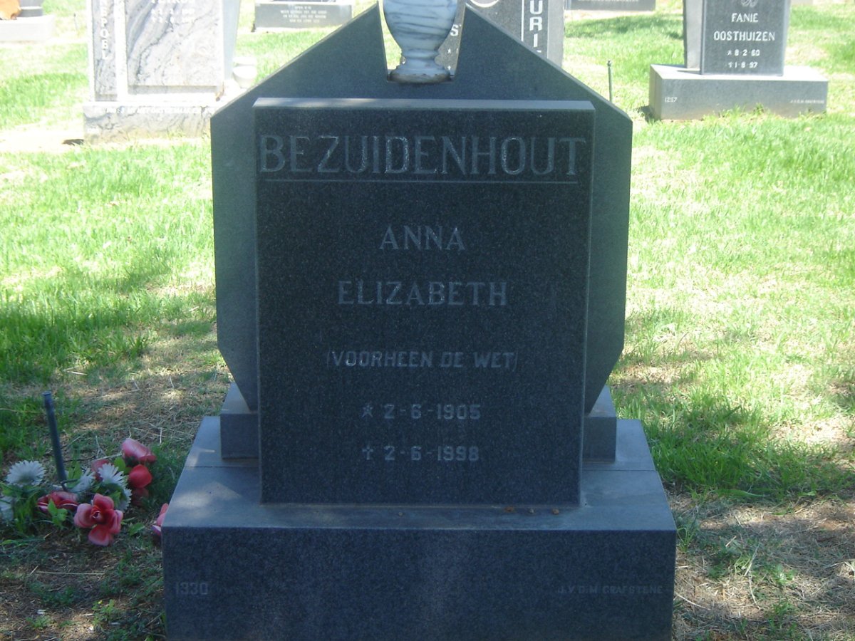 BEZUIDENHOUT Anna Elizabeth nee DE WET 1905-1998