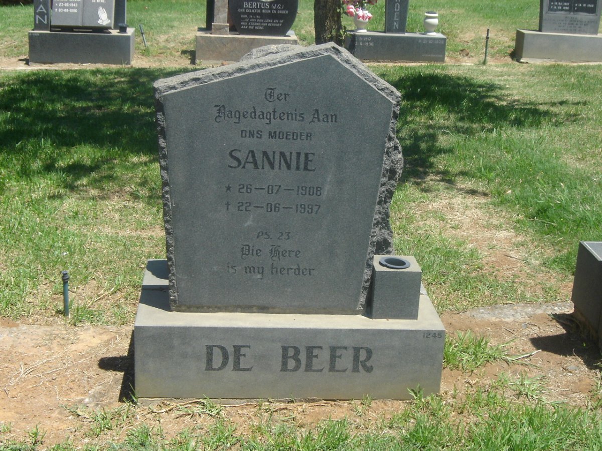 BEER Sannie, de 1908-1997