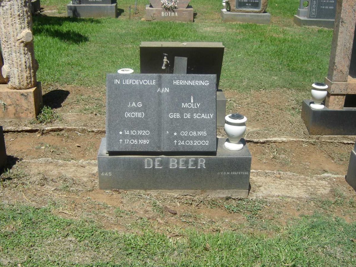 BEER J.A.G., de 1920-1989 &amp; Molly DE SCALLY 1915-2002