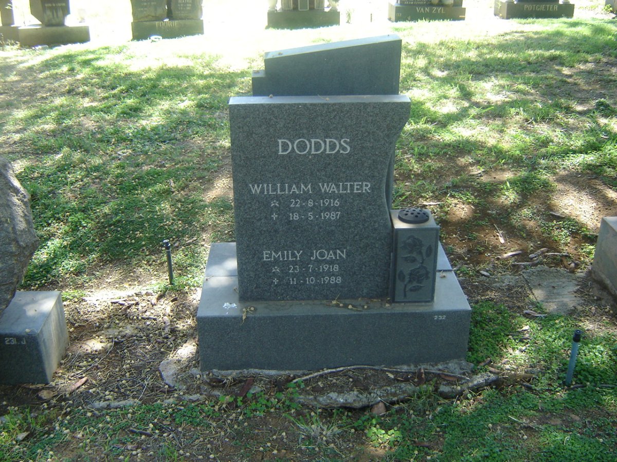 DODDS William Walter 1916-1987 &amp; Emily Joan 1918-1988