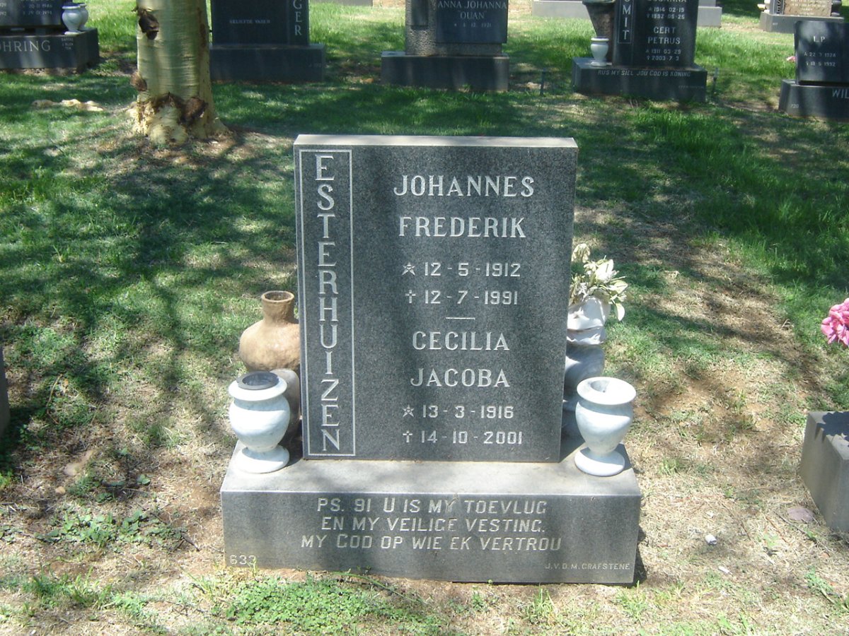 ESTERHUIZEN Johannes Frederik 1912-1991 &amp; Cecilia Jacoba 1916-2001