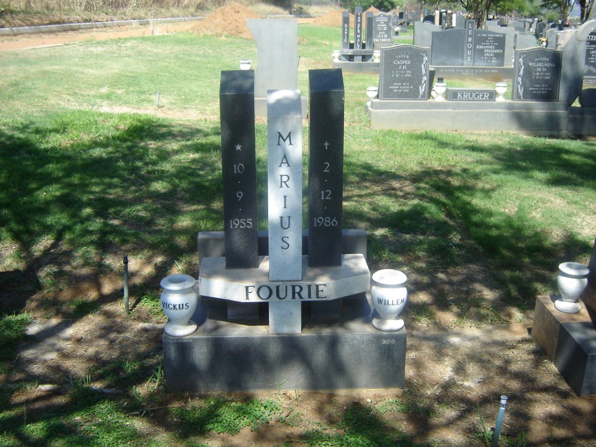 FOURIE Marius 1955-1986
