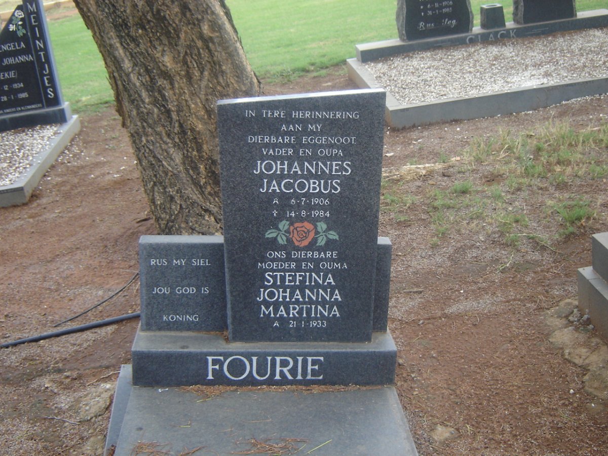 FOURIE Johannes Jacobus 1906-1984 &amp; Stefina Johanna Martina 1933-