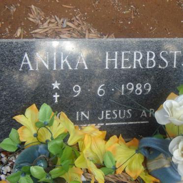 HERBST Anika 1989-1989