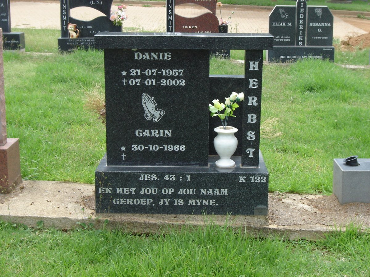 HERBST Danie 1957-2002 & Carin 1966-