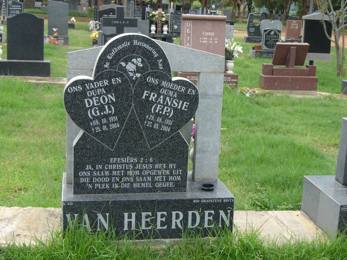 HEERDEN Deon G.J., van 1951-2004 &amp; Fransie F.P. 1951-2004
