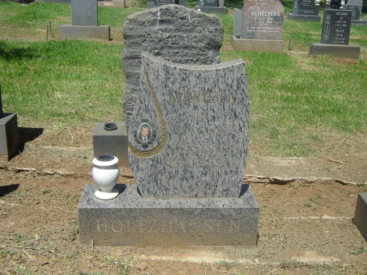 HOLTZHAUSEN Marieta 1971-1989
