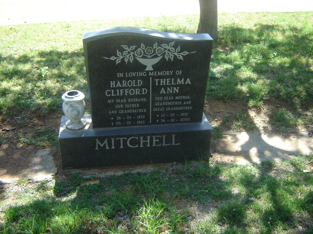 MITCHELL Harold Clifford 1929-1985 &amp; Thelma Ann 1932-2000