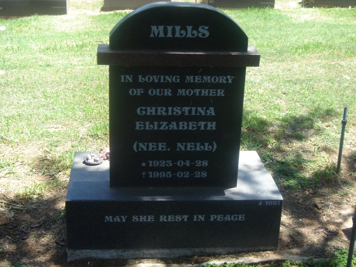 MILLS Christina Elizabeth nee NELL 1923-1995