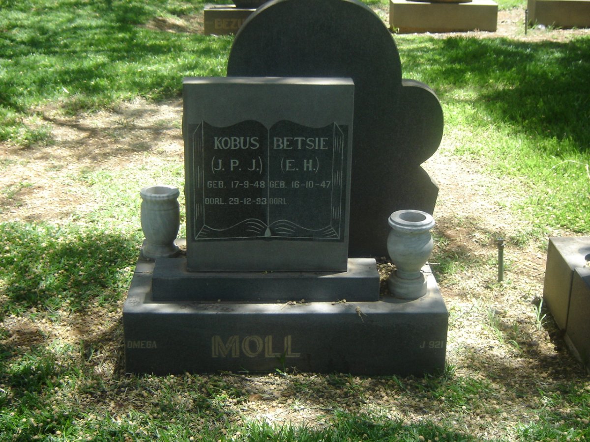 MOLL J.P.J. 1948-1993 &amp; E.H. 1947-