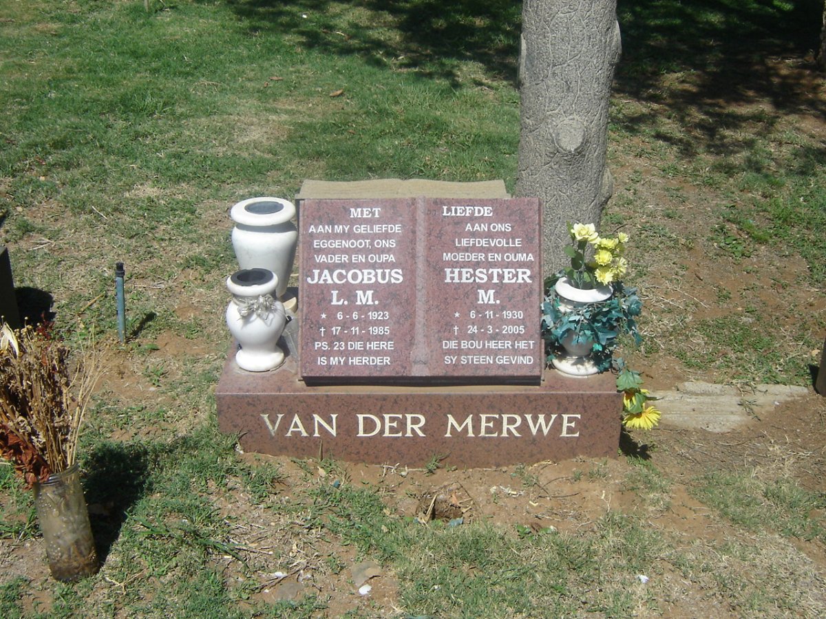 MERWE Jacobus L.M., van der 1923-1985 &amp; Hester M. 1930-2005