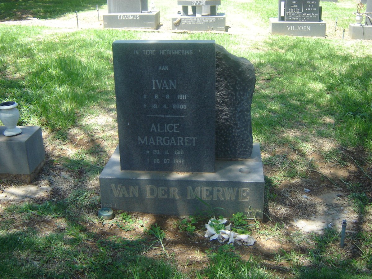 MERWE Ivan, van der 1911-2000 &amp; Alice Margaret 1910-1992