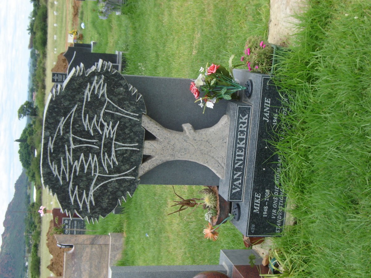 NIEKERK Mike, van 1948-2005