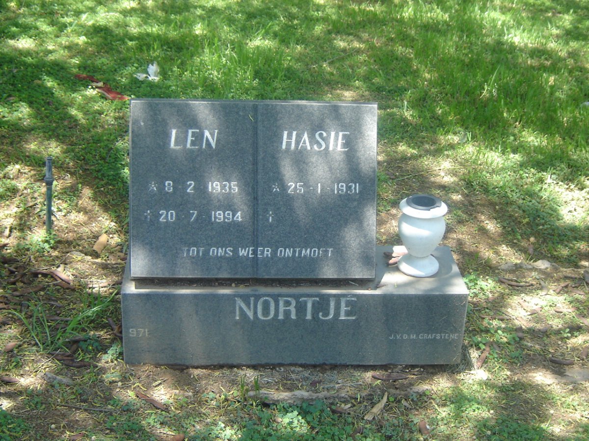 NORTJE Len 1935-1994 &amp; Hasie 1931-