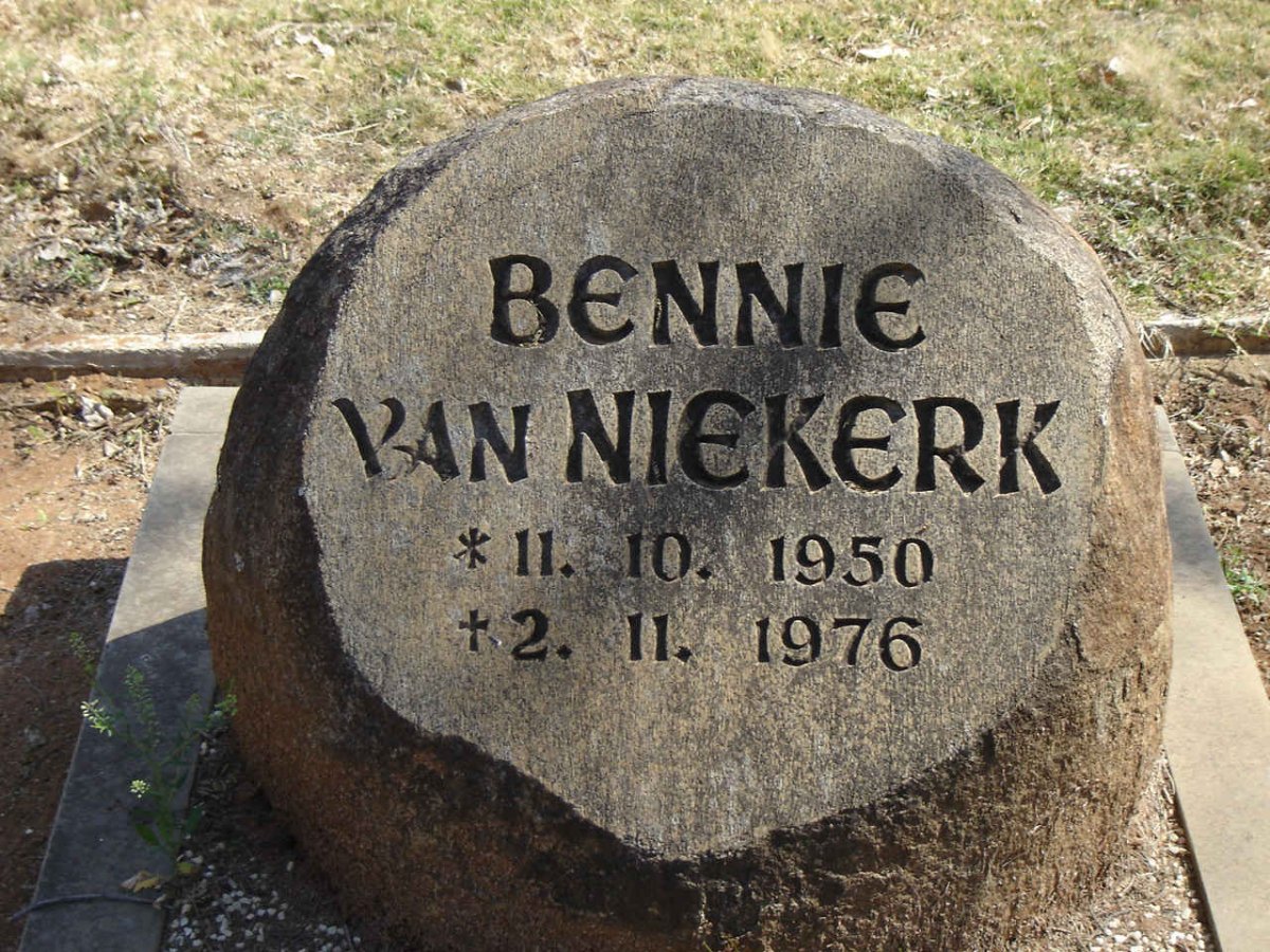 NIEKERK Bennie, van 1950-1976