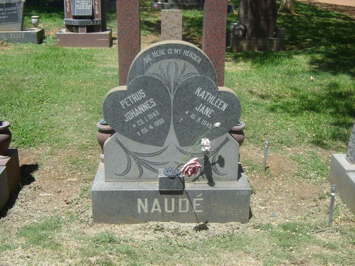 NAUDÉ Petrus Johannes 1943-1990 &amp; Kathleen Jane 1945-