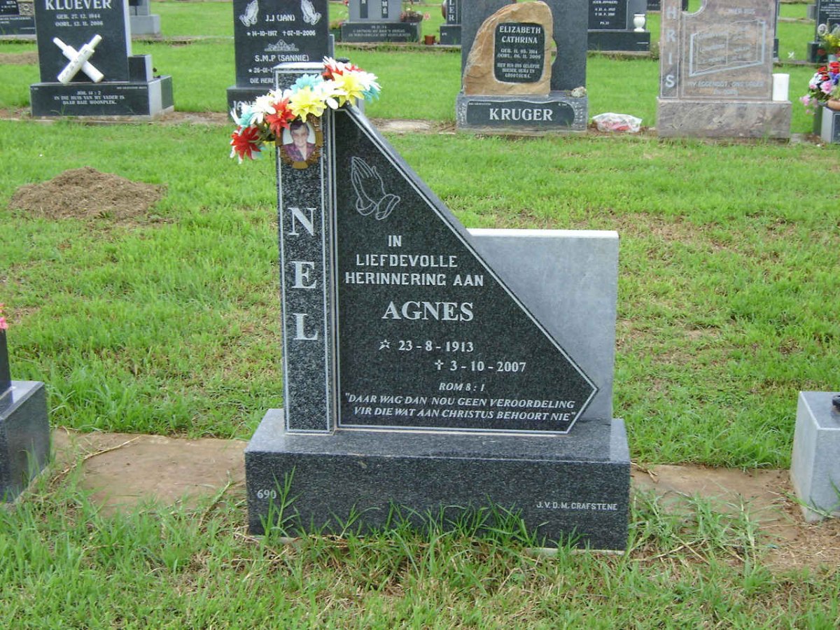 NEL Agnes 1913-2007