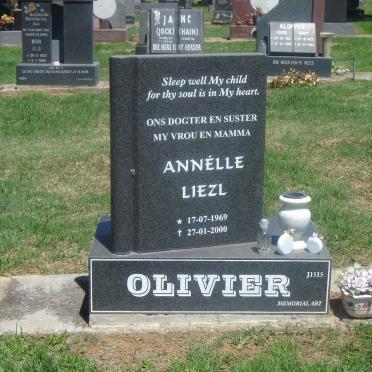 OLIVIER Annélle Liezl 1969-2000