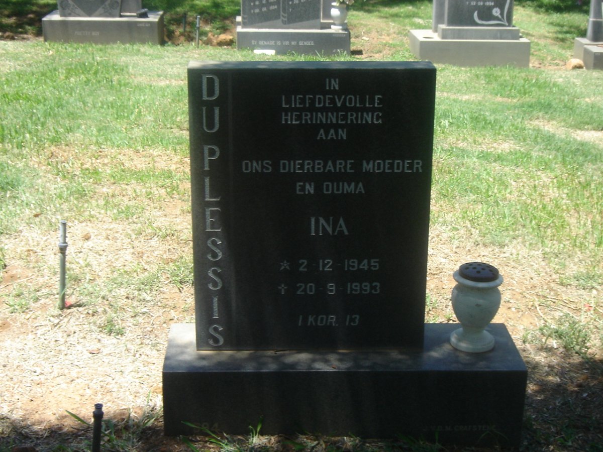 PLESSIS Ina, du 1945-1993