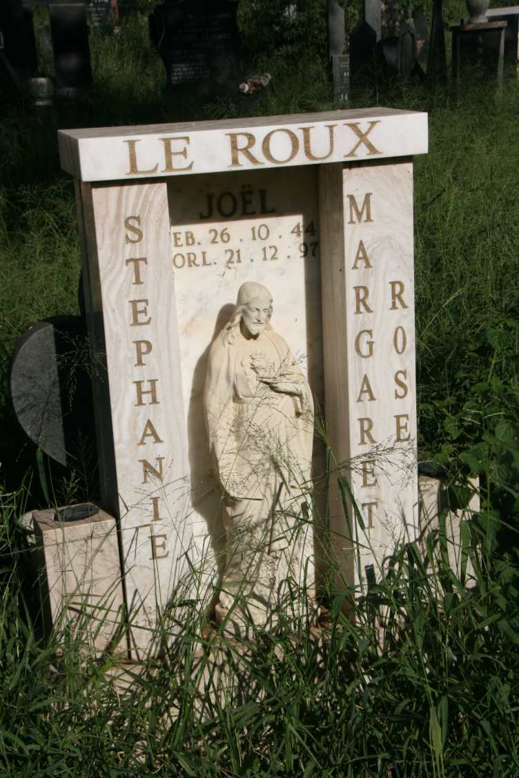 ROUX Stephanie Margaret Rose, le 1944-1997