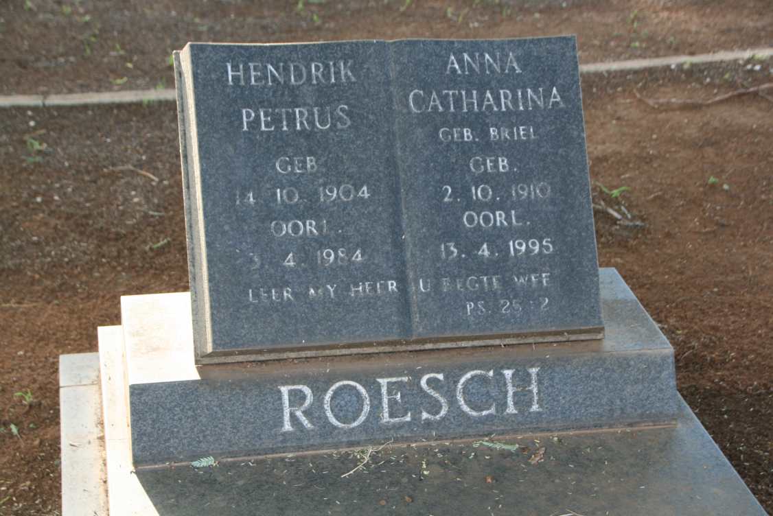 ROESCH Hendrik Petrus 1904-1984 & Anna Catharina BRIEL 1910-1995