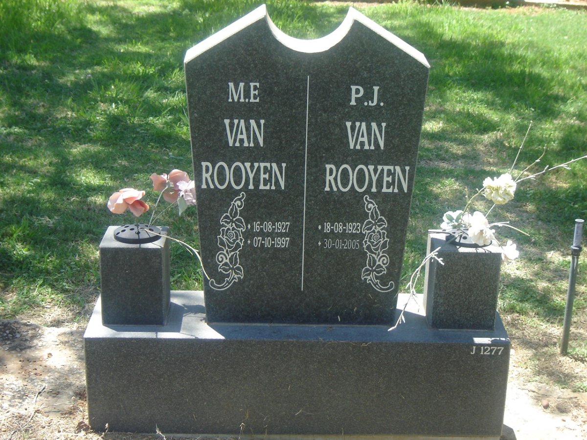 ROOYEN P.J., van 1923-2005 &amp; M.E. 1927-1997