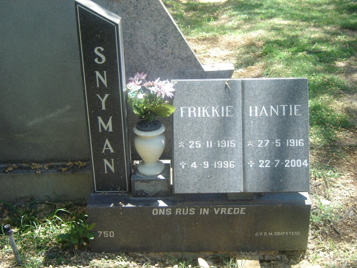 SNYMAN Frikkie 1915-1996 &amp; Hantie 1916-2004