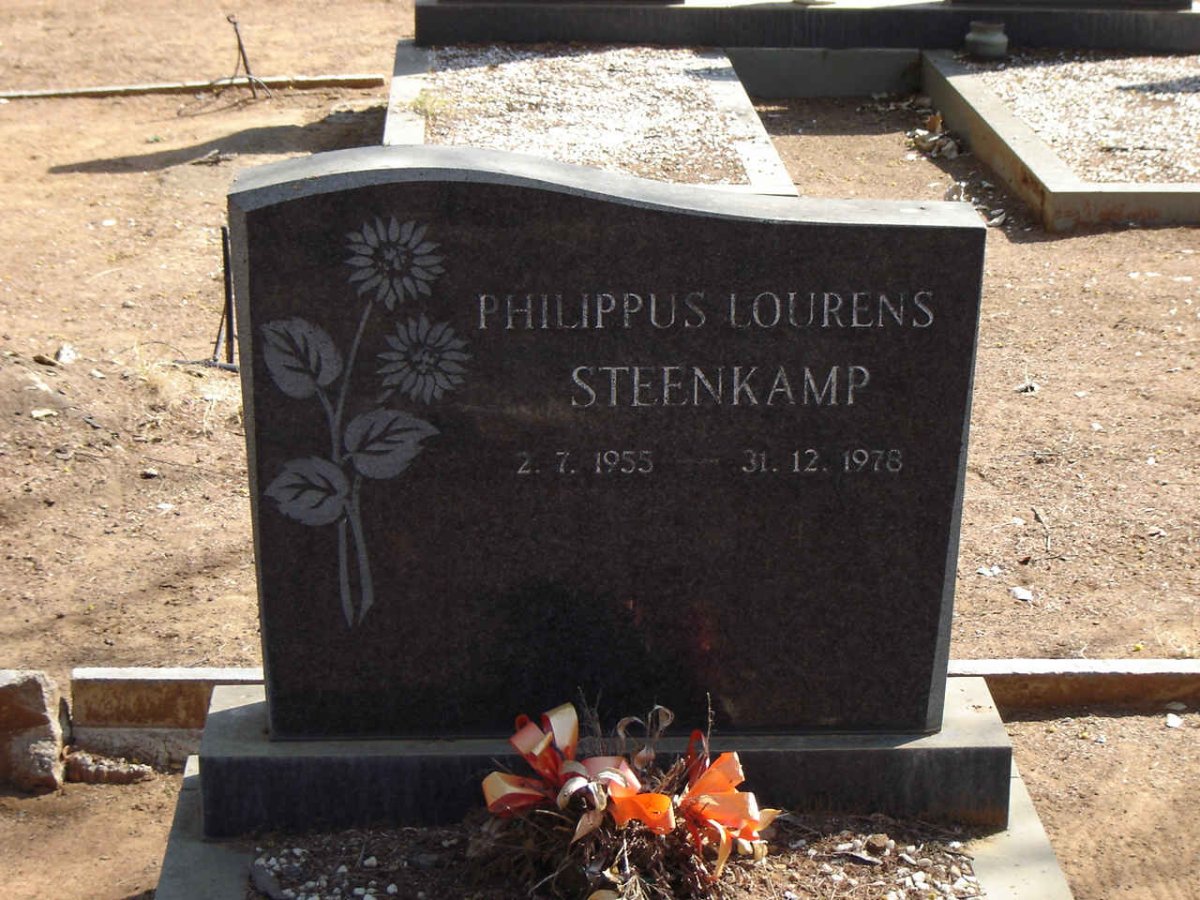 STEENKAMP Philippus Lourens 1955-1976