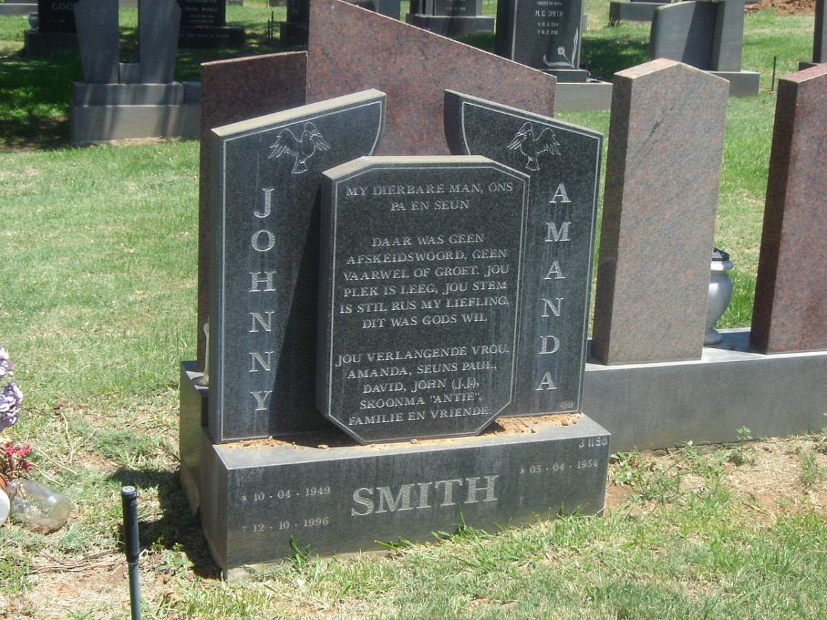 SMITH Johnny 1949-1996 &amp; Amanda 1954-