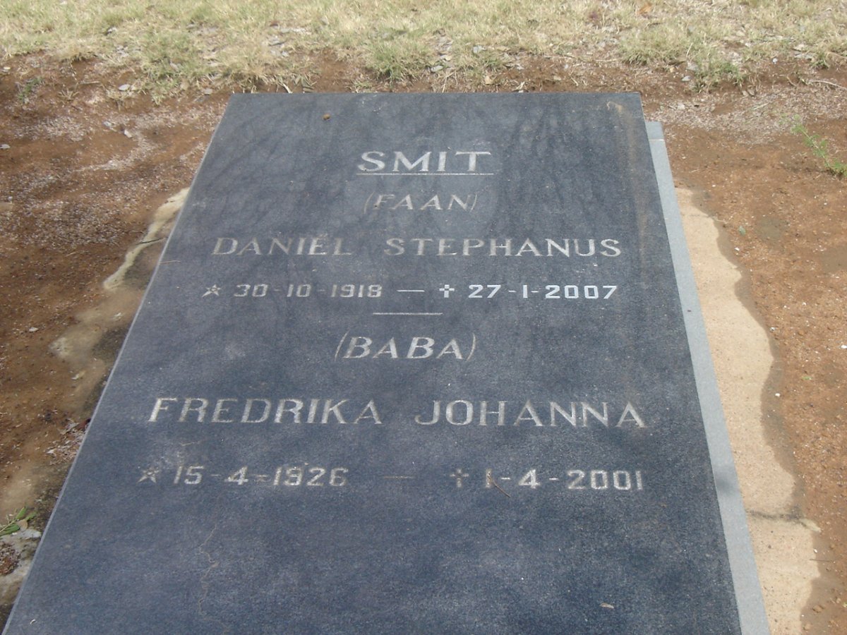 SMIT Daniel Stephanus 1918-2007 &amp; Frederika Johanna 1926-2001