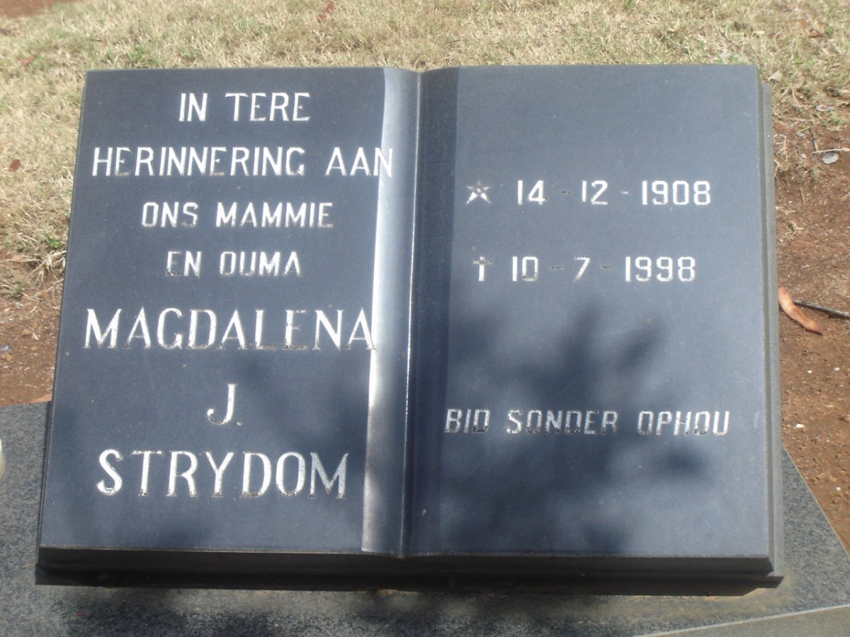 STRYDOM Magdalena J. 1908-1998