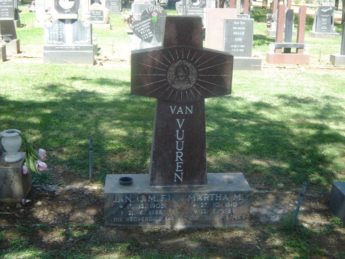 VUUREN J.M.F., van 1905-1988 &amp; Martha M. 1910-1989