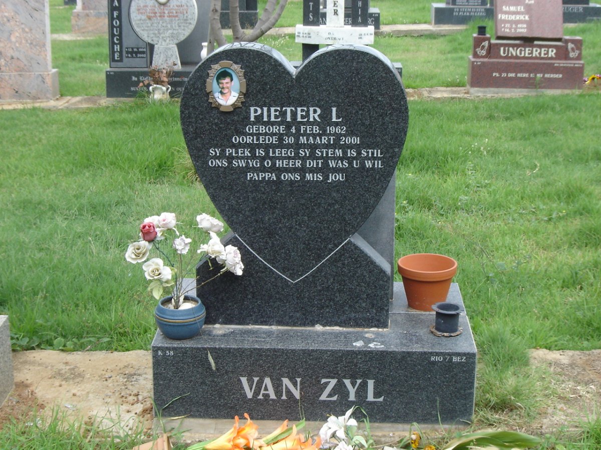 ZYL Pieter L., van 1962-2001