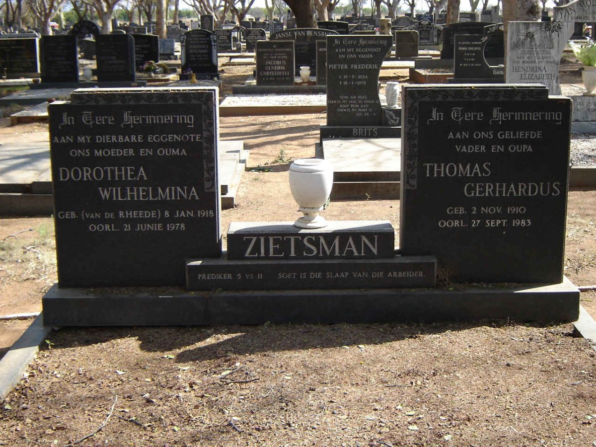 ZIETSMAN Thomas Gerhardus 1910-1983 & Dorothea Wilhelmina VAN DE RHEEDE 1918-1978
