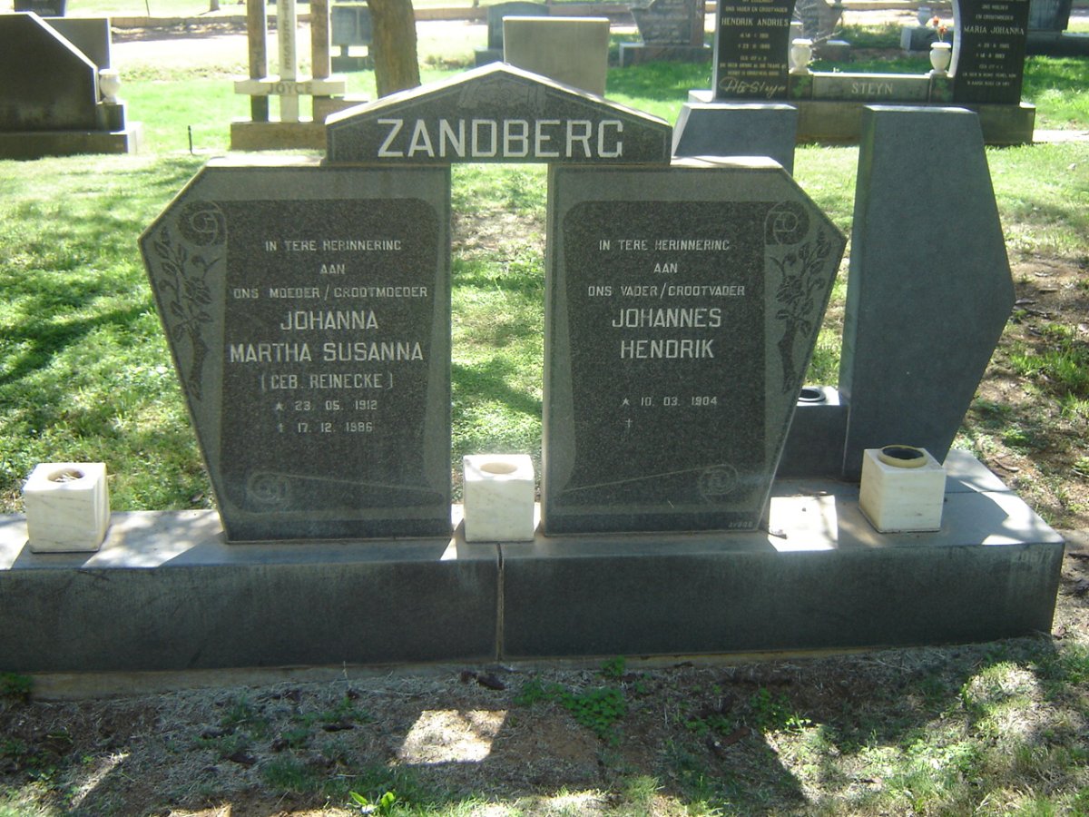 ZANDBERG Johannes Hendrik 1904- &amp; Johanna Martha Susanna REINECKE 1912-1986