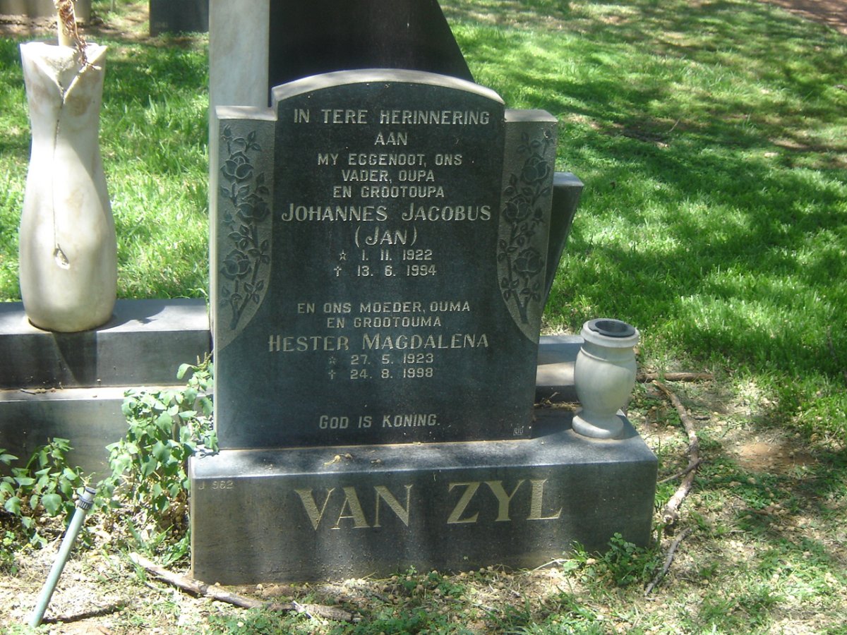 ZYL Johannes Jacobus, van 1922-1994 &amp; Hester Magdalena 1923-1998
