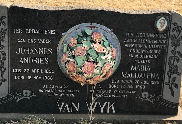 WYK Johannes Andries, van 1892-1966 &amp; Maria Magdalena HUGO 18?9-1963